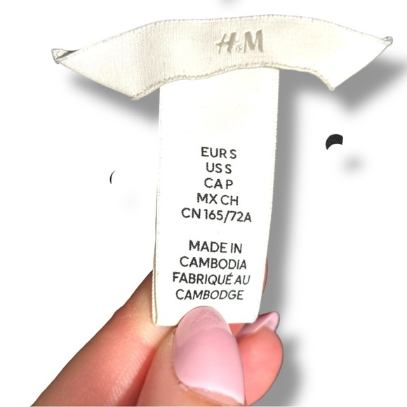 H&M Chic Black Comfortable Cropped Boot Leg High Waisted No Closure Trousers - Picture 8 of 16